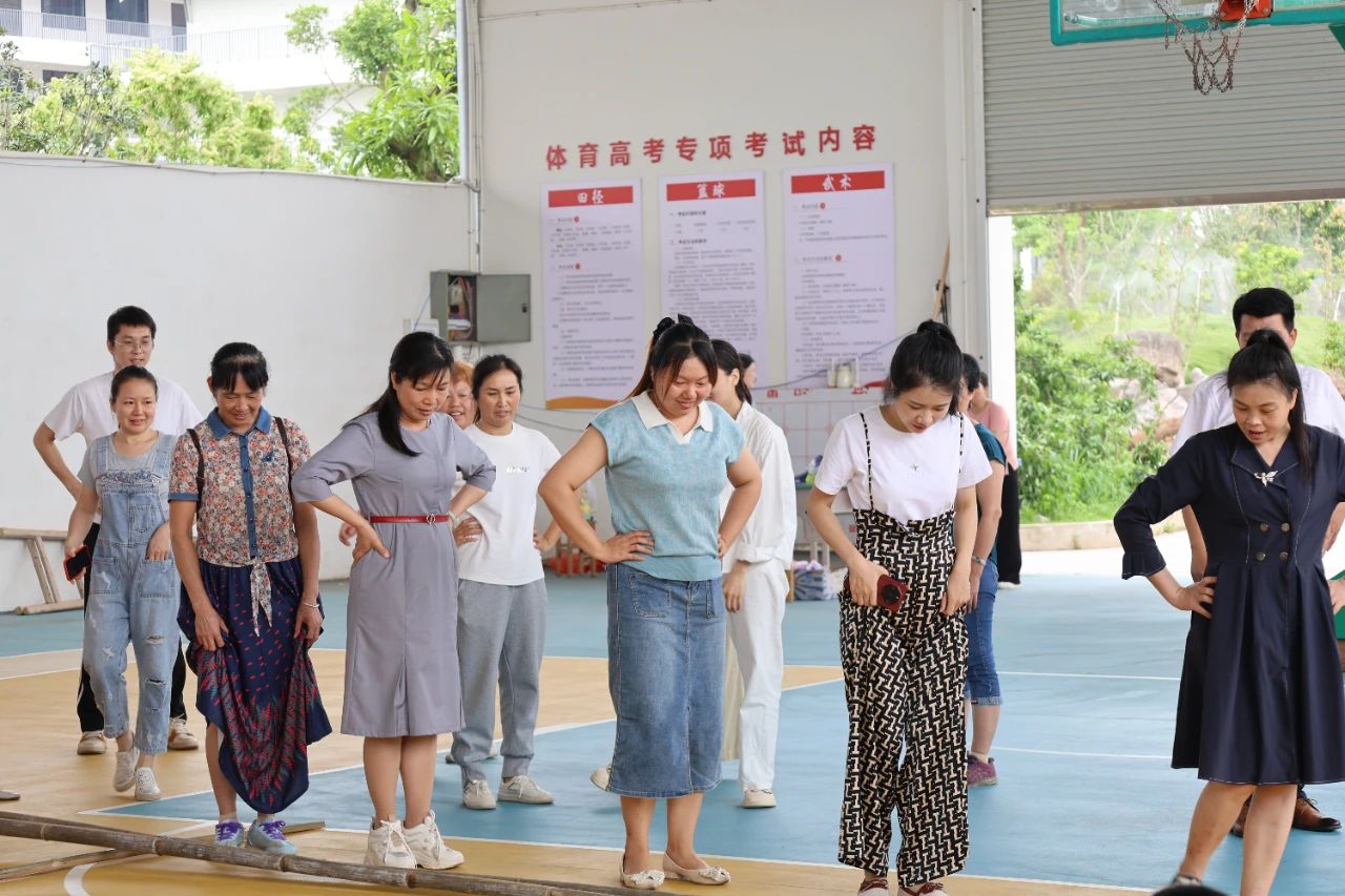 我校举行“五一”国际劳动节教职工游园活动 丨 千亿体育中国(中国)官方网站